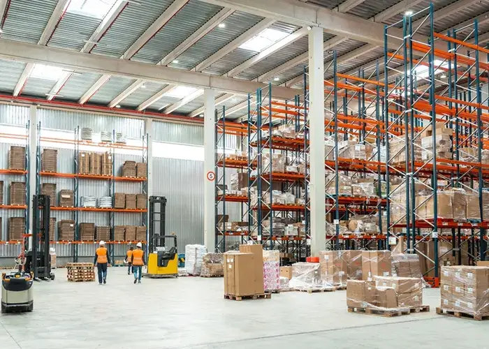 Warehouses & Distribution